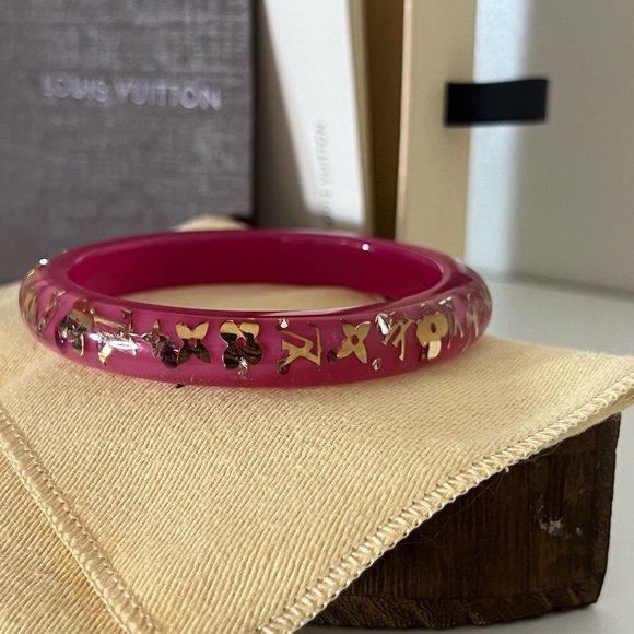 ๐ฅ๐ฅ Louis Vuitton resin and crystal bangle bracelet - Picture 4 of 4